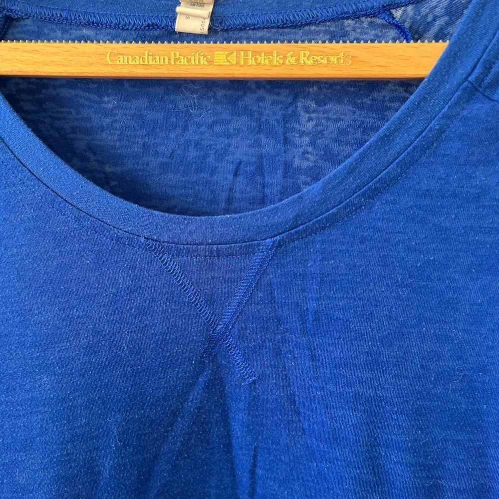 Under Armour Women’s Long-Sleeve Scoop Neck Top - Cobalt Blue - Picture 8 of 8